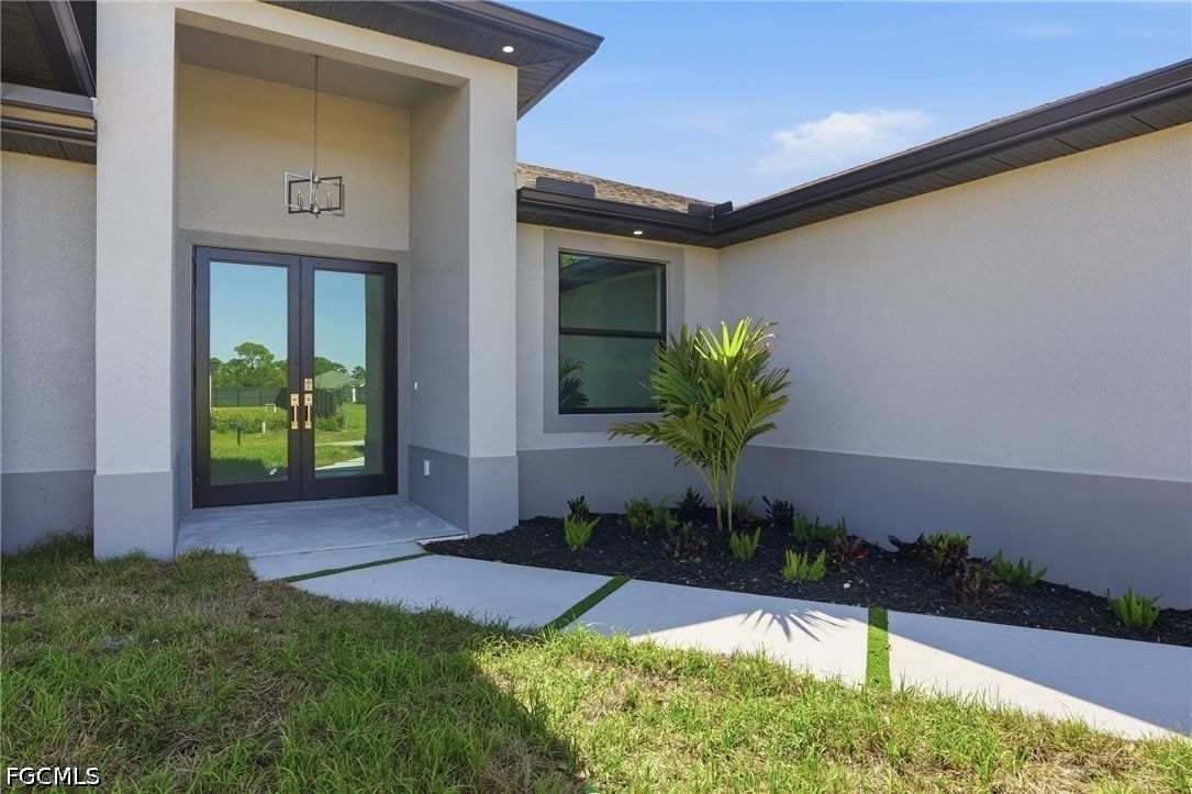 431 Palmyra Avenue, Lehigh Acres, FL 33974 photo 2