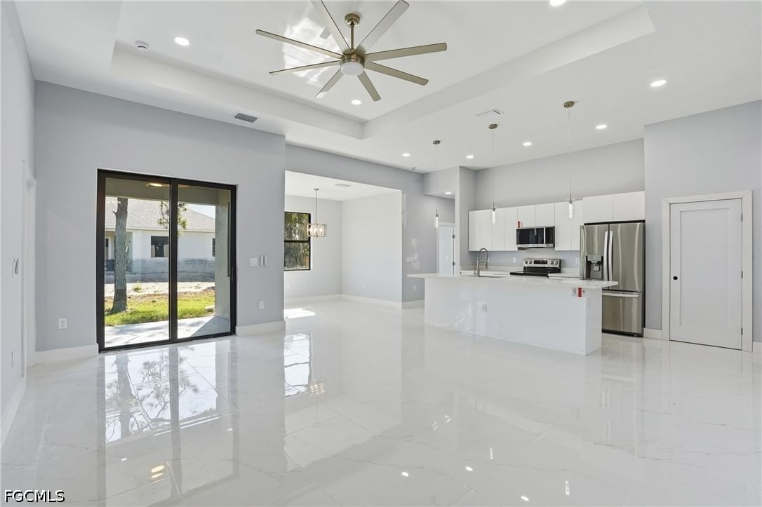 431 Palmyra Avenue, Lehigh Acres, FL 33974 photo 5