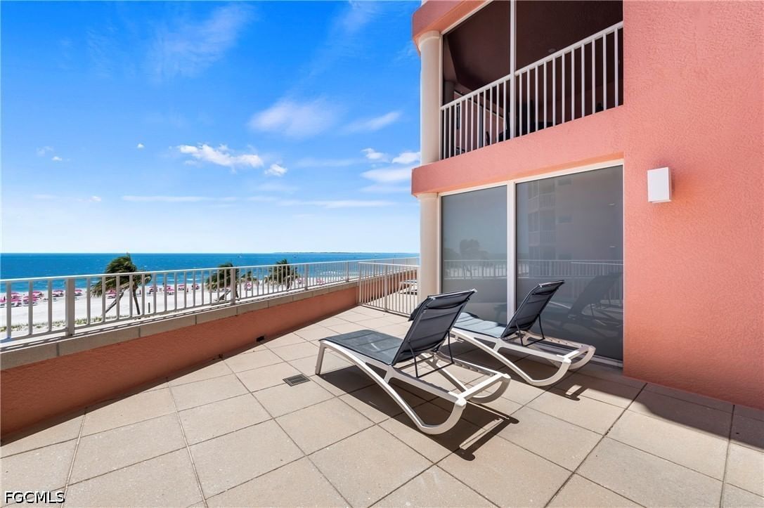 190 Estero Boulevard #202, Fort Myers Beach, FL 33931 photo 2