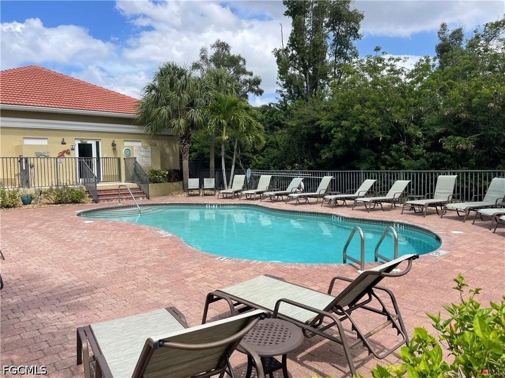 10031 Lake Cove Drive #302, Fort Myers, FL 33908 photo 5