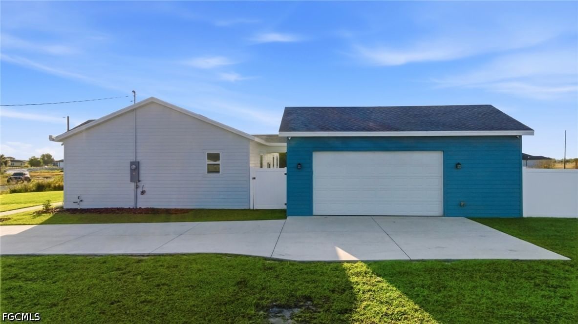 9022 Bamboo Circle, Labelle, FL 33935 photo 3