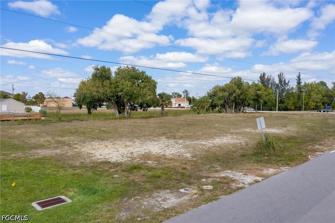 1531 NE 2nd Street, Cape Coral, FL 33909 photo 2