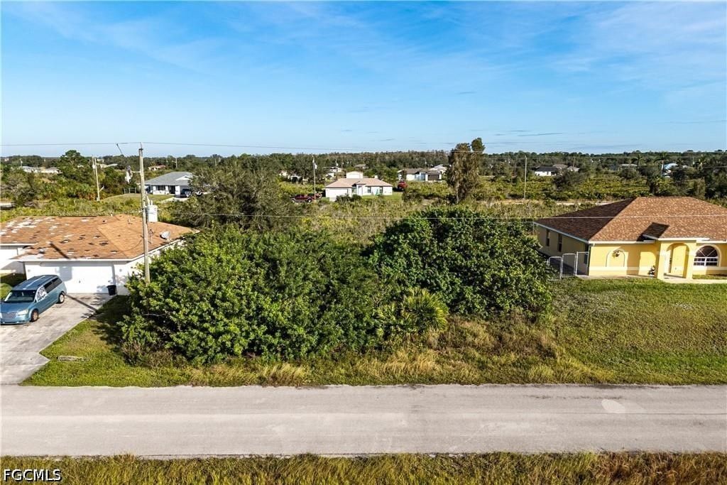 2710 69th Street W, Lehigh Acres, FL 33971 photo 2