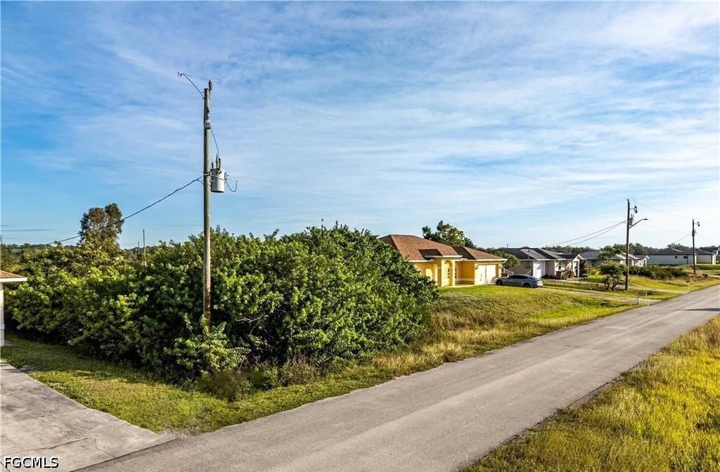 2710 69th Street W, Lehigh Acres, FL 33971 photo 3