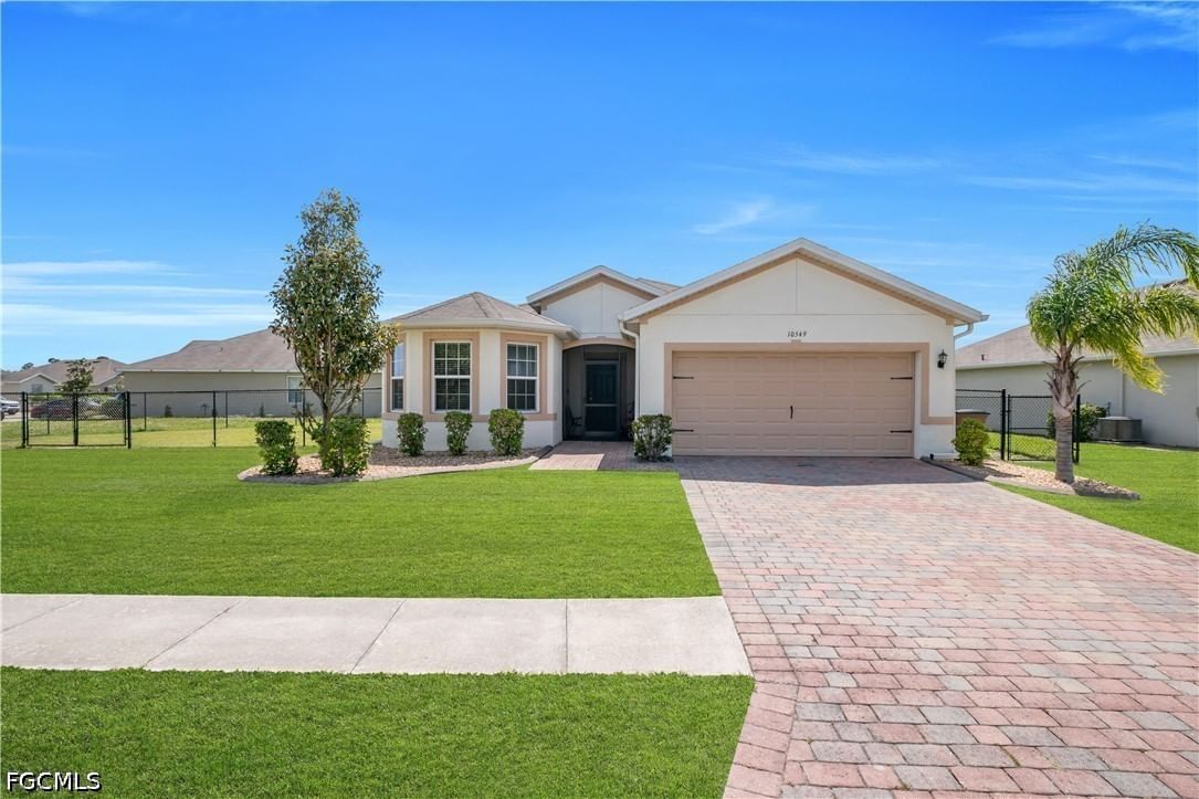 10549 Canal Brook Lane, Lehigh Acres, FL 33936 photo 3
