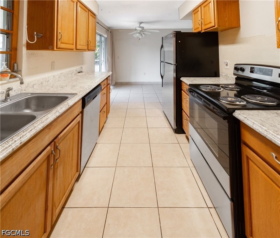 4848 Ipswitch Court, Fort Myers, FL 33907 photo 4