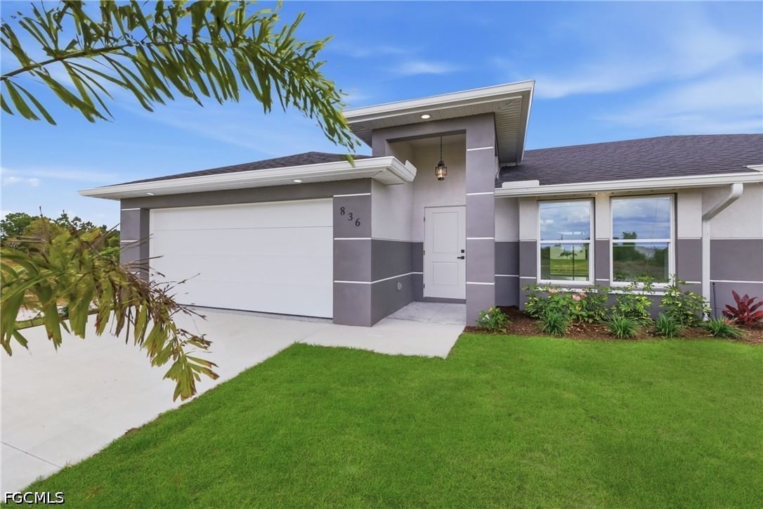 836 Newell Street E, Lehigh Acres, FL 33974 photo 2