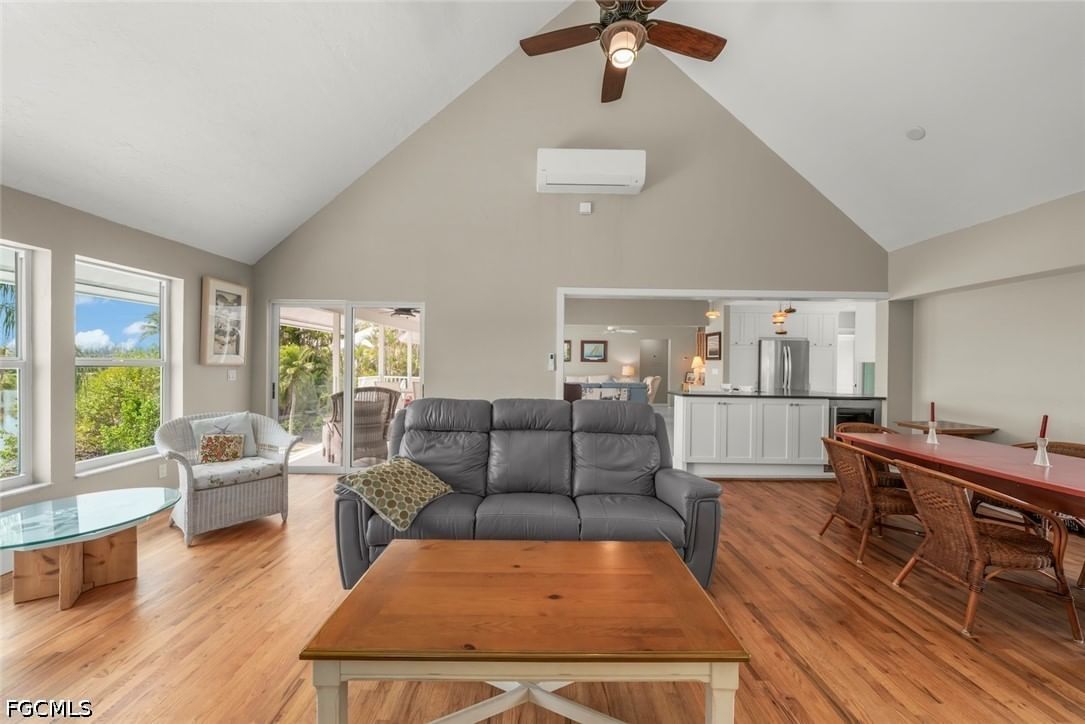 1406 Sanderling Circle, Sanibel, FL 33957 photo 3