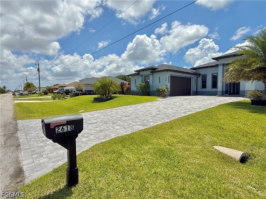 2618 NW 8th Terrace, Cape Coral, FL 33993 photo 2