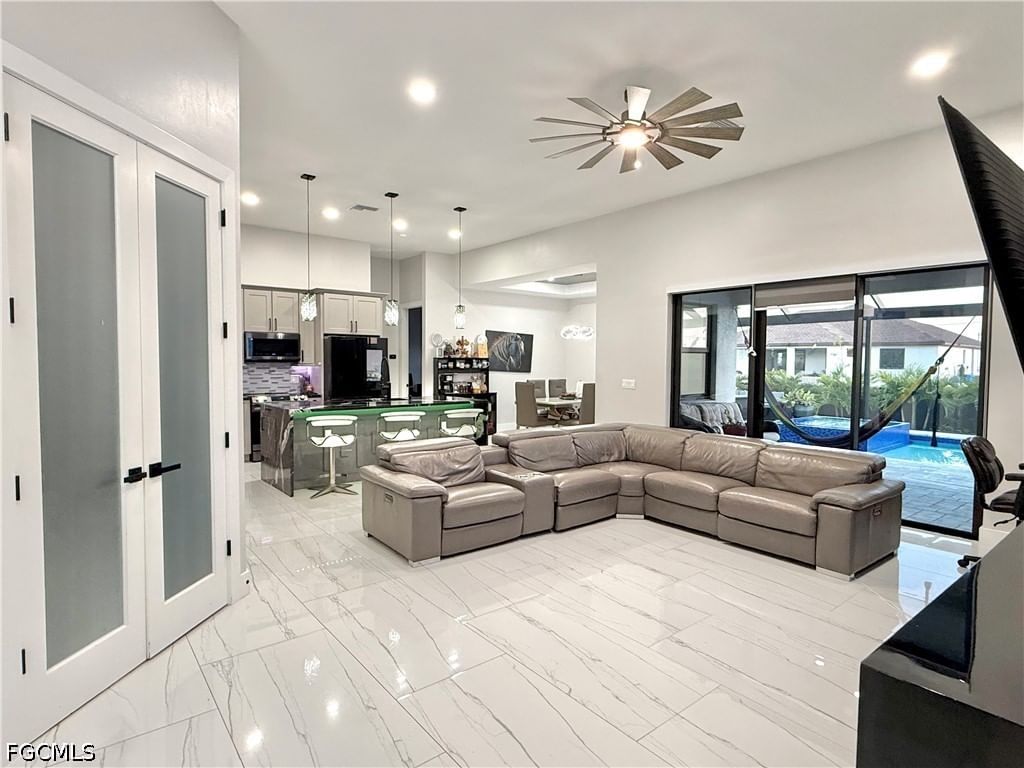 2618 NW 8th Terrace, Cape Coral, FL 33993 photo 4