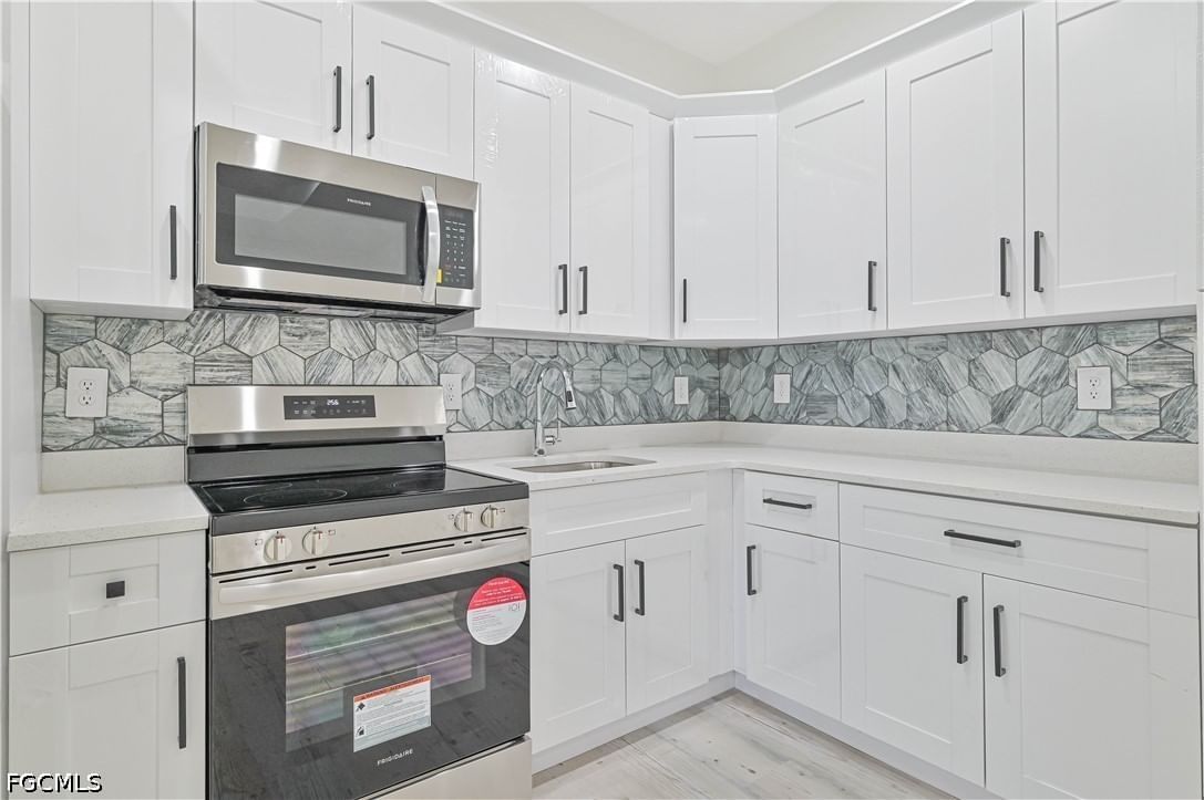 2219 Carver Avenue, Fort Myers, FL 33916 photo 4
