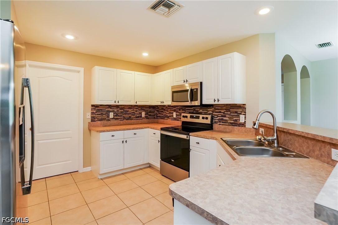 3208 13th Street SW, Lehigh Acres, FL 33976 photo 4