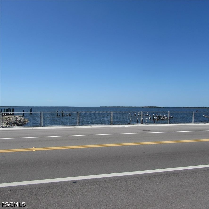4262 Pine Island Road NW, Matlacha, FL 33993