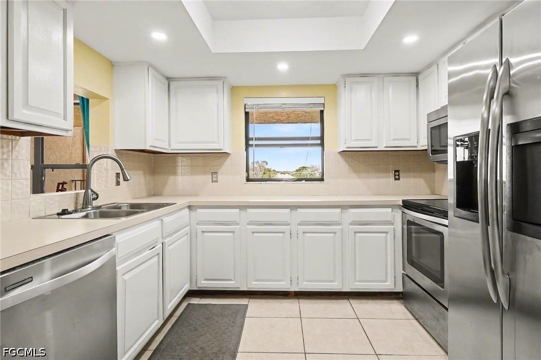 4703 SE 17th Place #404, Cape Coral, FL 33904 photo 2