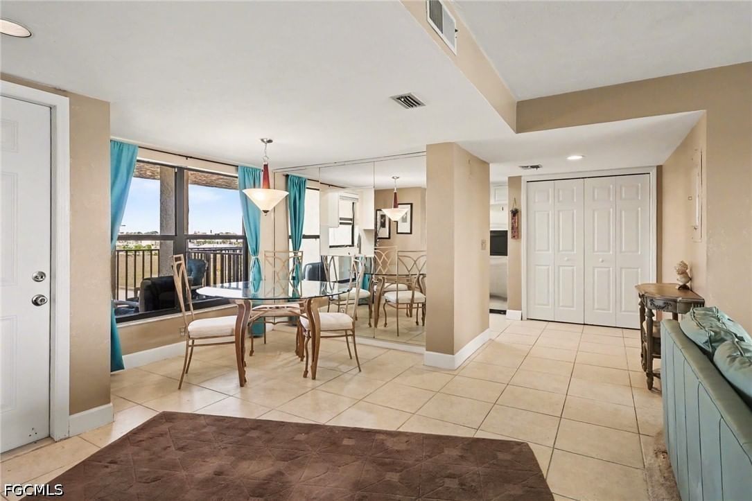 4703 SE 17th Place #404, Cape Coral, FL 33904 photo 3