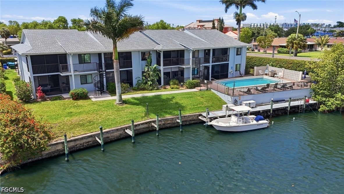 1205 SE 46th Lane #201, Cape Coral, FL 33904 photo 2