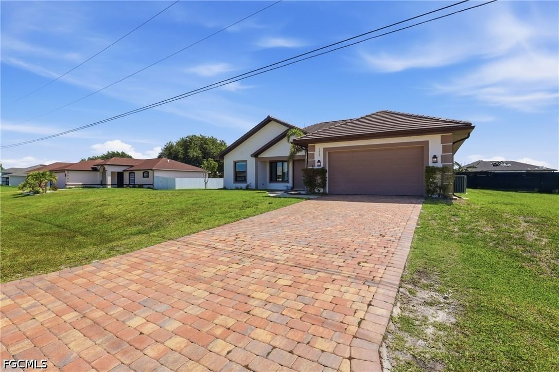 1425 NW 13th Avenue, Cape Coral, FL 33993 photo 3