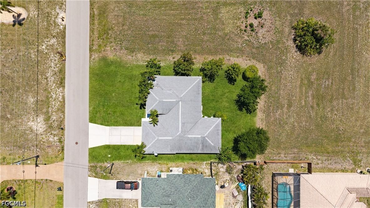 126 SW 39th Place, Cape Coral, FL 33991 photo 4