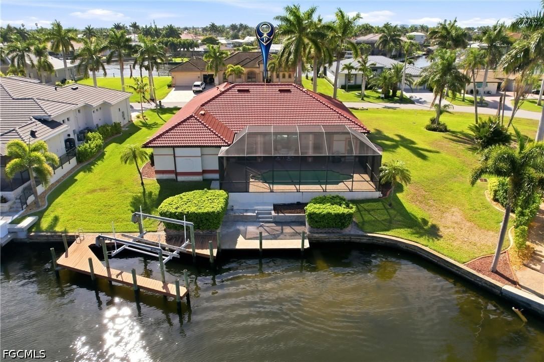 5072 Sorrento Court, Cape Coral, FL 33904 photo 2