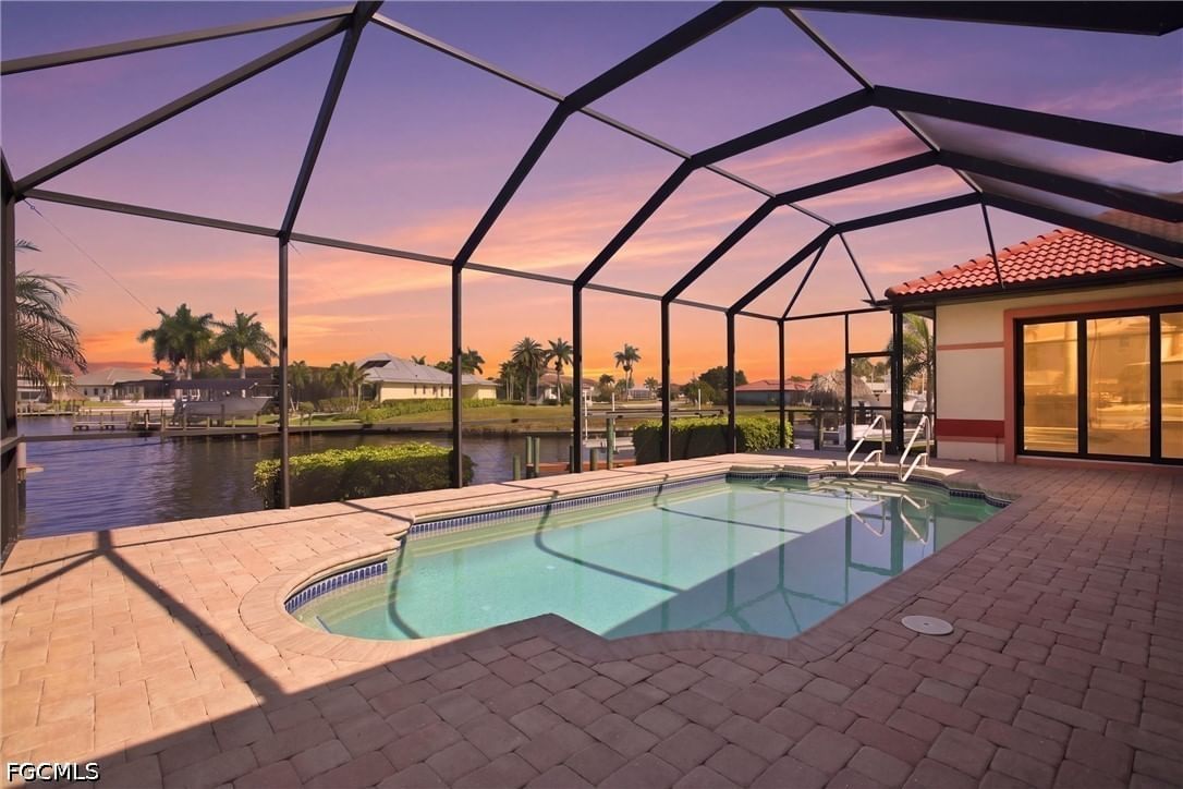 5072 Sorrento Court, Cape Coral, FL 33904 photo 5