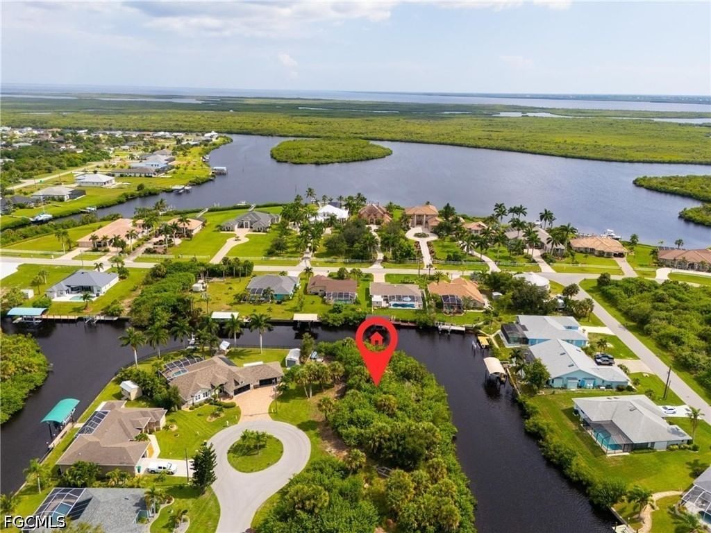 4497 Bayview Street, Port Charlotte, FL 33948