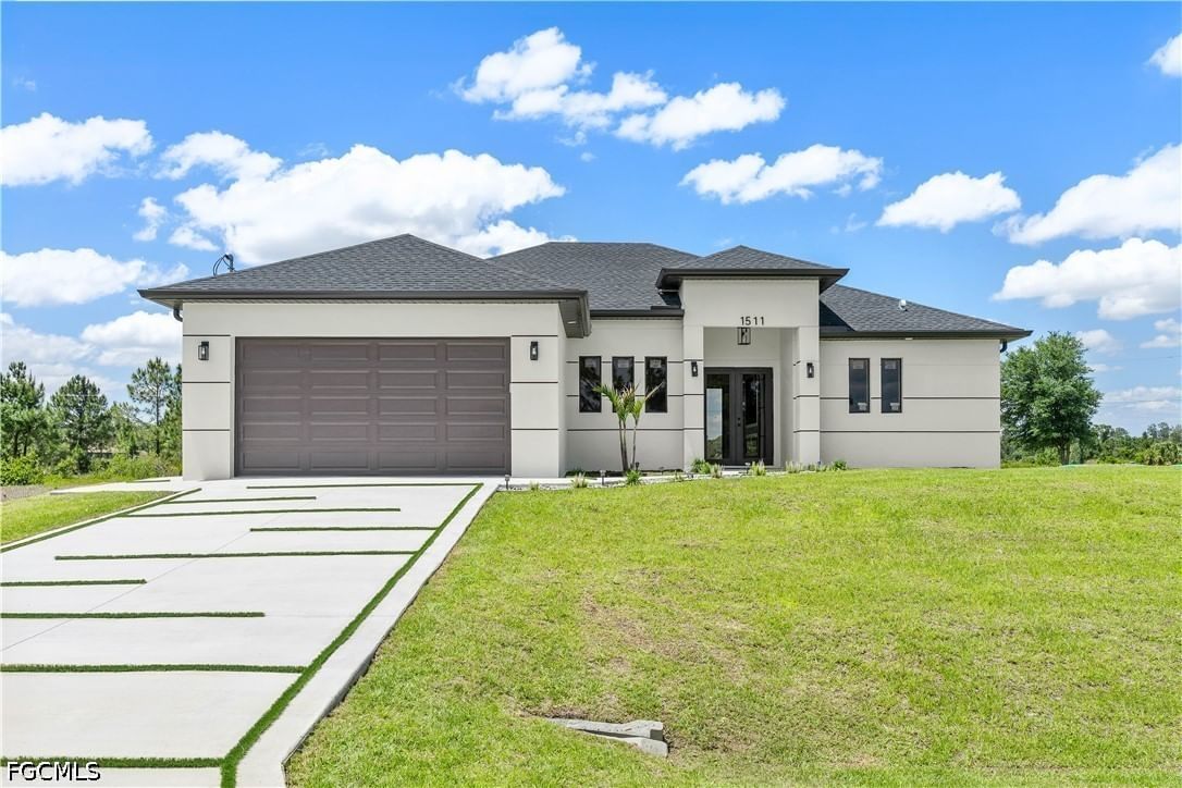 1511 Roosevelt Avenue, Lehigh Acres, FL 33972 photo 2