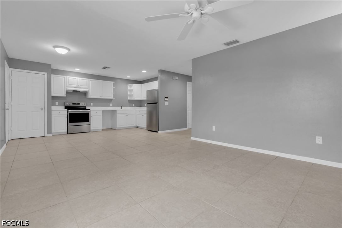 1132/1134 Ichabod Avenue, Lehigh Acres, FL 33973 photo 4