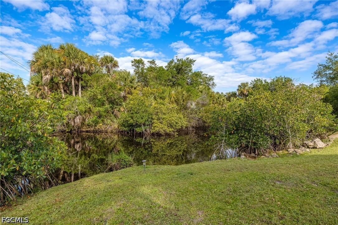 17041 E Lake Drive, North Fort Myers, FL 33917 photo 5