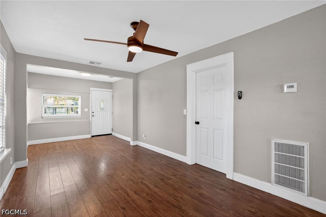 3250 Prescott Street N, St Petersburg, FL 33713 photo 4