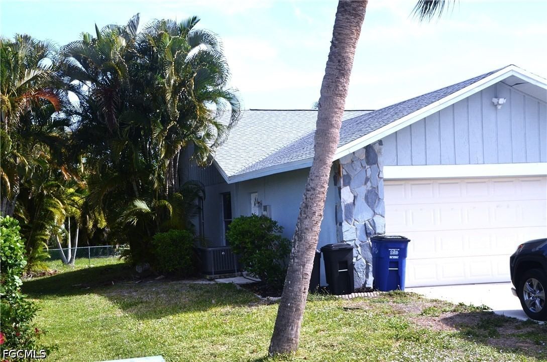 6036 Birnam Wood Lane, Fort Myers, FL 33908 photo 2