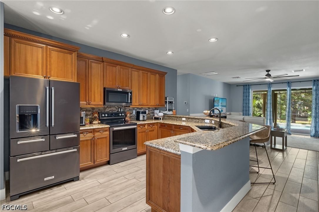 12353 Crooked Creek Lane, Fort Myers, FL 33913 photo 3