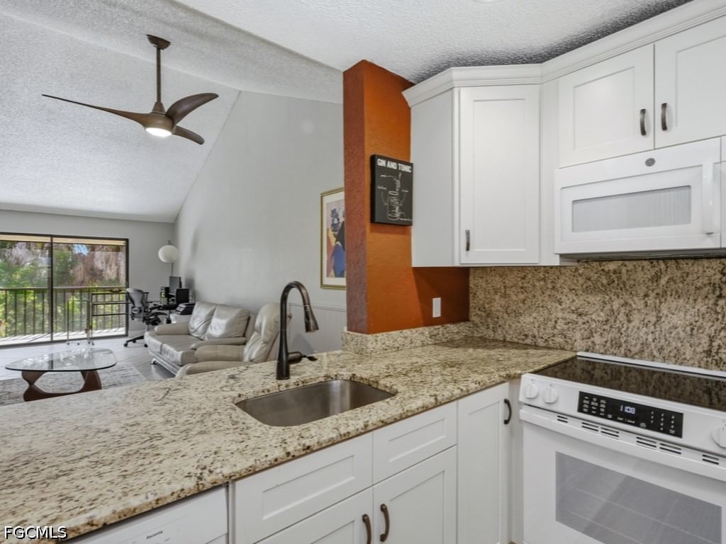 17171 Terraverde Circle #11, Fort Myers, FL 33908 photo 2