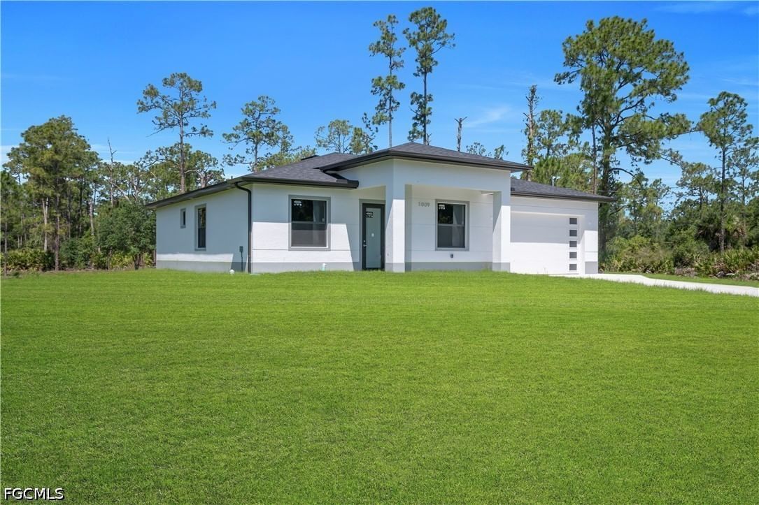 1009 Moore Avenue, Lehigh Acres, FL 33972 photo 4