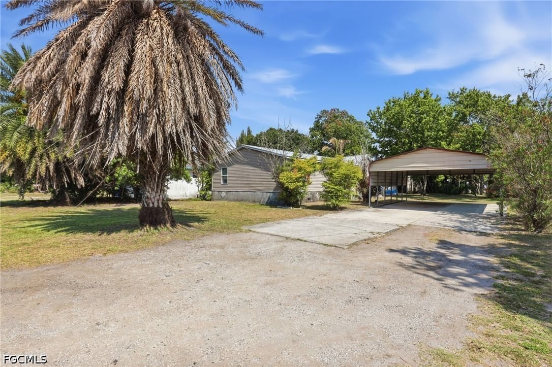 1031 Della Tobias Avenue, Clewiston, FL 33440 photo 3