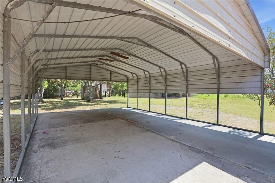 1031 Della Tobias Avenue, Clewiston, FL 33440 photo 4