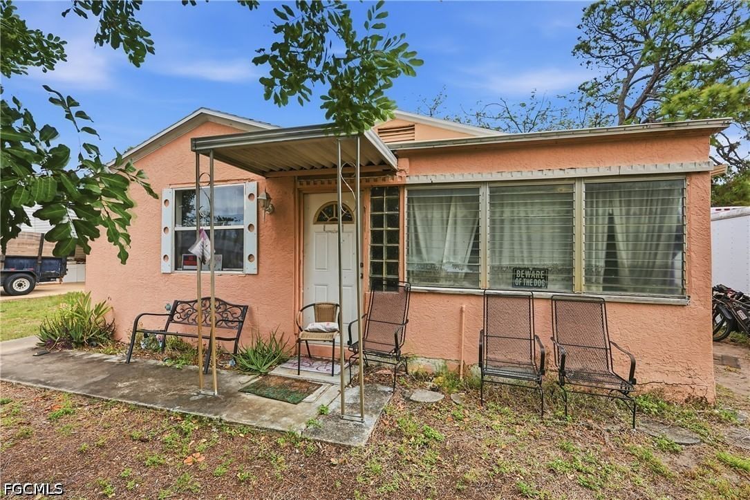 2355 Jeffcott Street, Fort Myers, FL 33901 photo 5