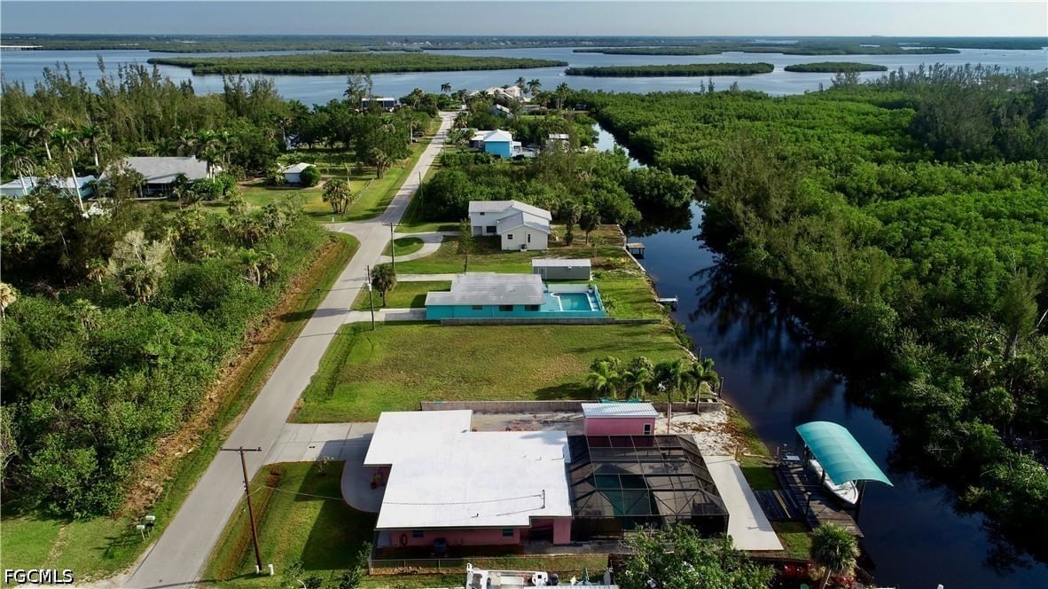 232 DARST Avenue, Punta Gorda, FL 33950 photo 3