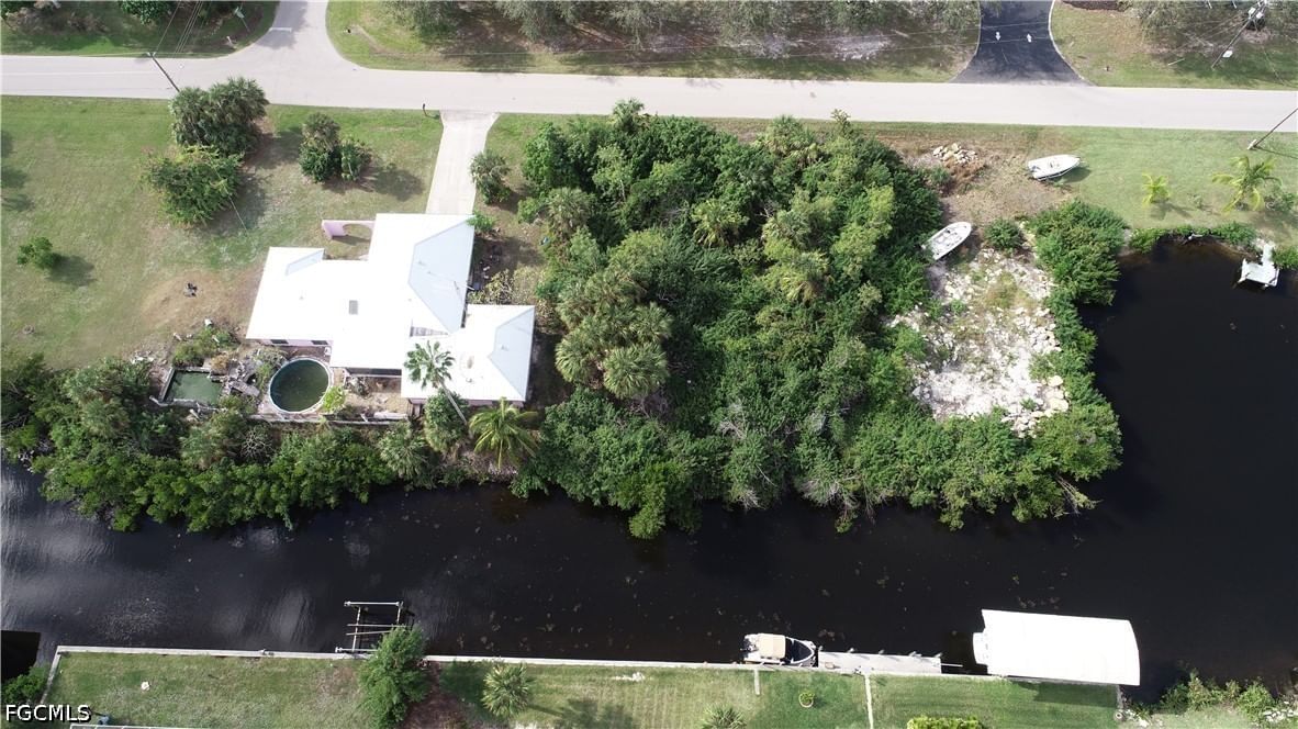 4114 PALM Drive, Punta Gorda, FL 33950 photo 2