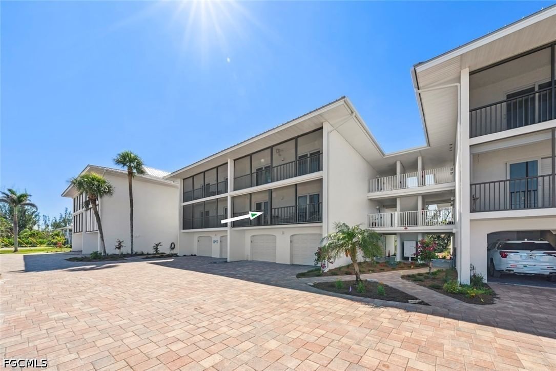 1340 Middle Gulf Drive #8A, Sanibel, FL 33957 photo 2