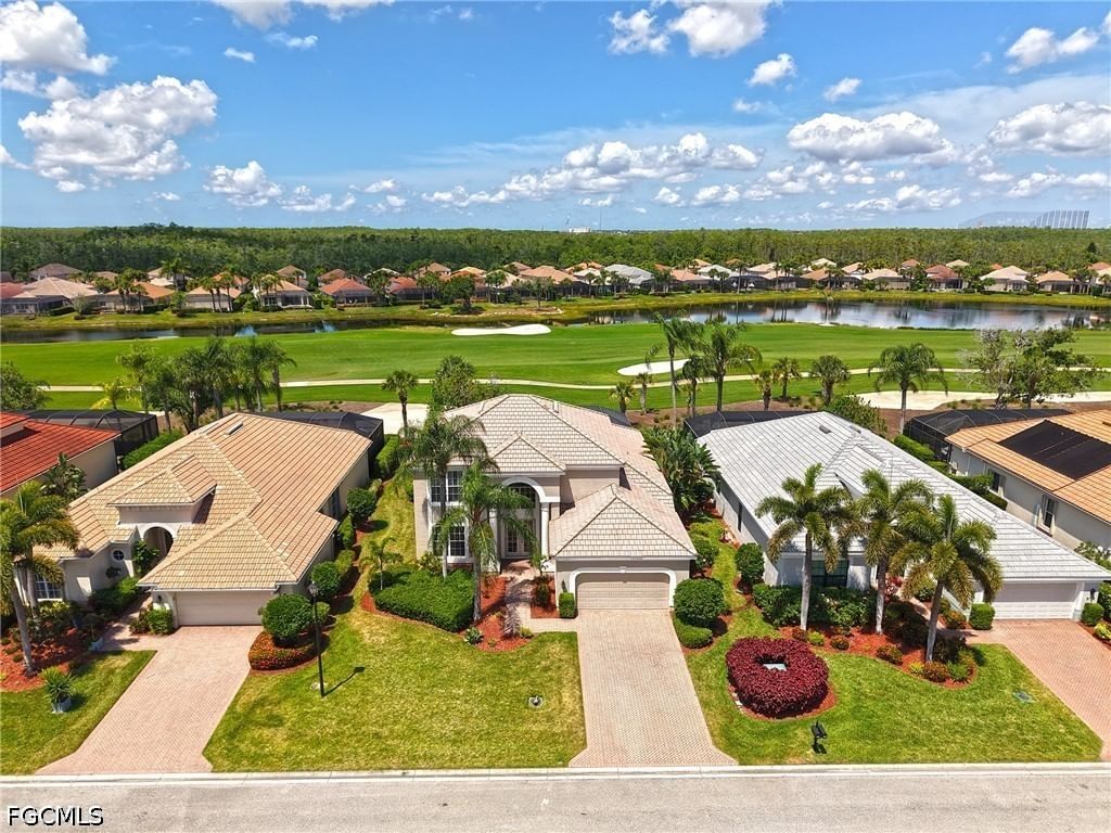 9116 Links Drive, Fort Myers, FL 33913 photo 2