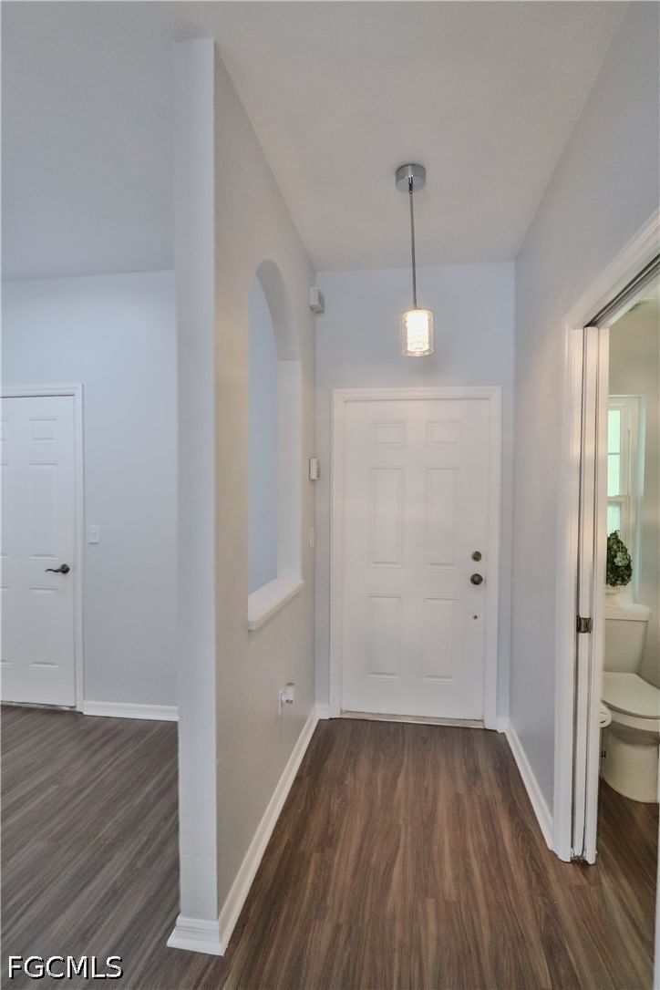 3630 Pine Oak Circle #105, Fort Myers, FL 33916 photo 4