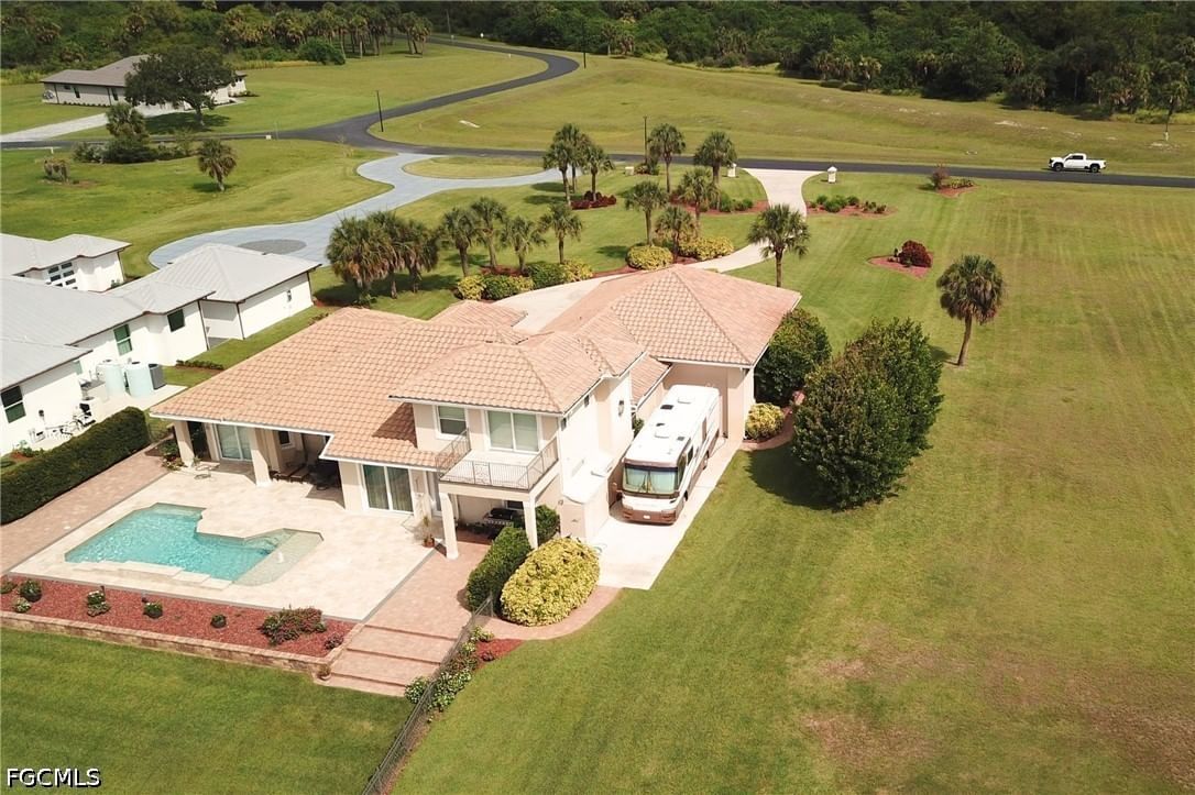 2504 Caloosa Shores Drive, Labelle, FL 33935 photo 3