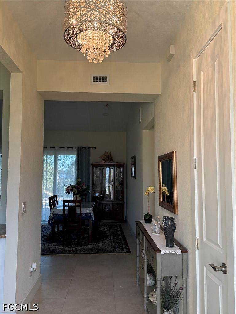 618 SW 31st Terrace, Cape Coral, FL 33914 photo 2