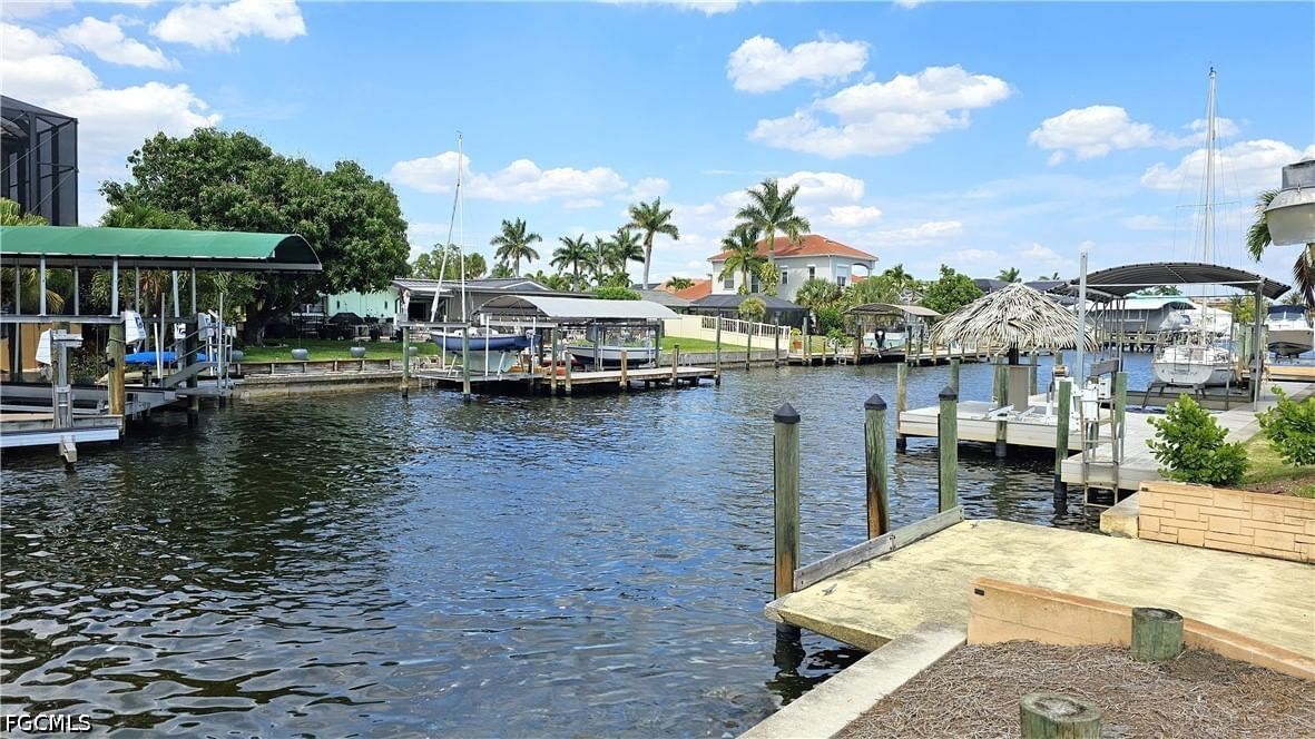 111 SW 58th Terrace, Cape Coral, FL 33914 photo 2