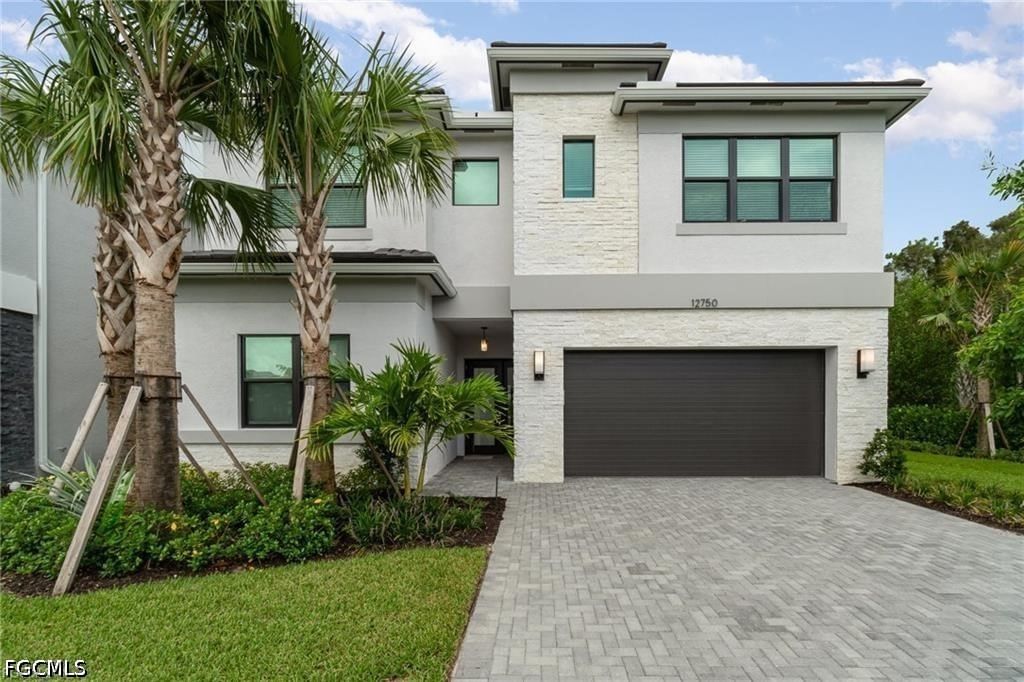 12750 Woodbury Drive, Estero, FL 33928