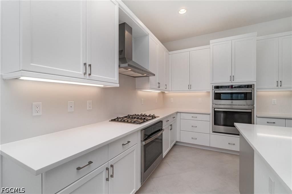 12750 Woodbury Drive, Estero, FL 33928 photo 4