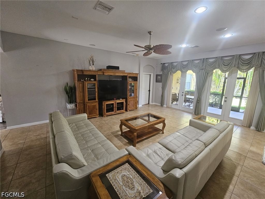 3033 Via Rialto Street, Fort Myers, FL 33905 photo 4