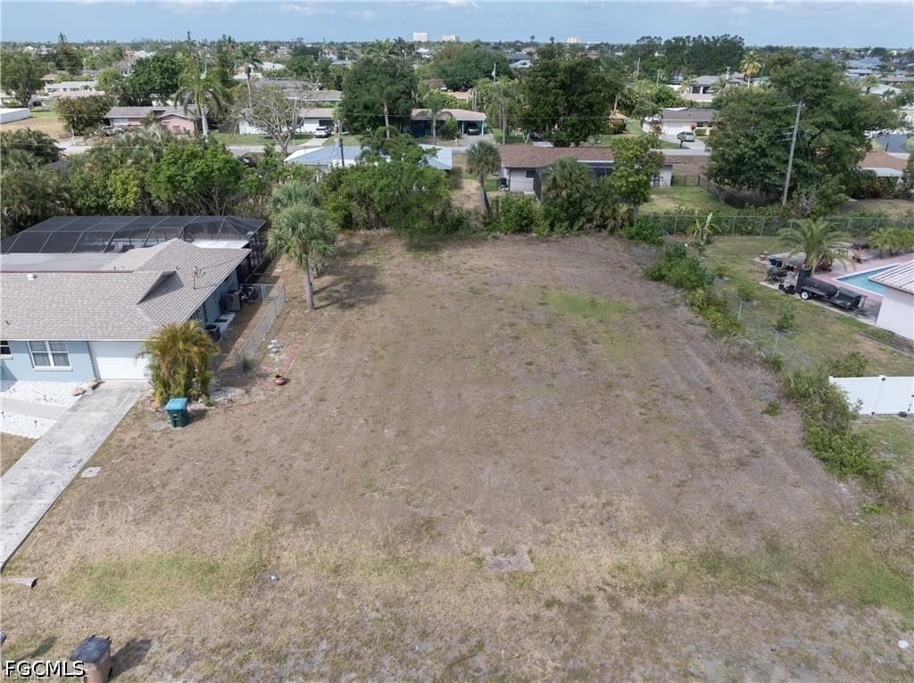 5206 Sunnybrook Court, Cape Coral, FL 33904 photo 4