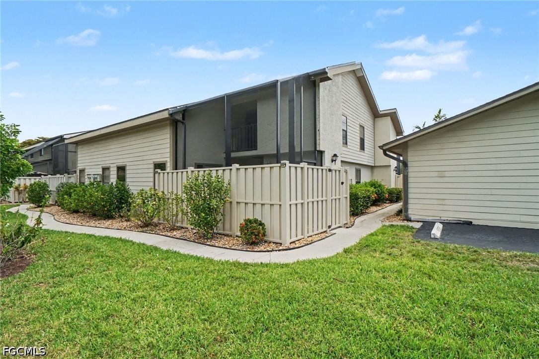 13204 Broadhurst Loop, Fort Myers, FL 33919 photo 2