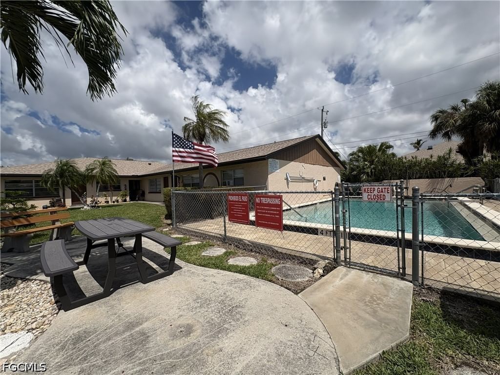 619 SE 47th Street #5, Cape Coral, FL 33904 photo 4